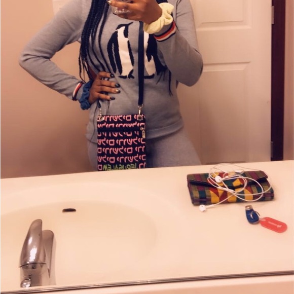 Sweater - Picture 2 of 3